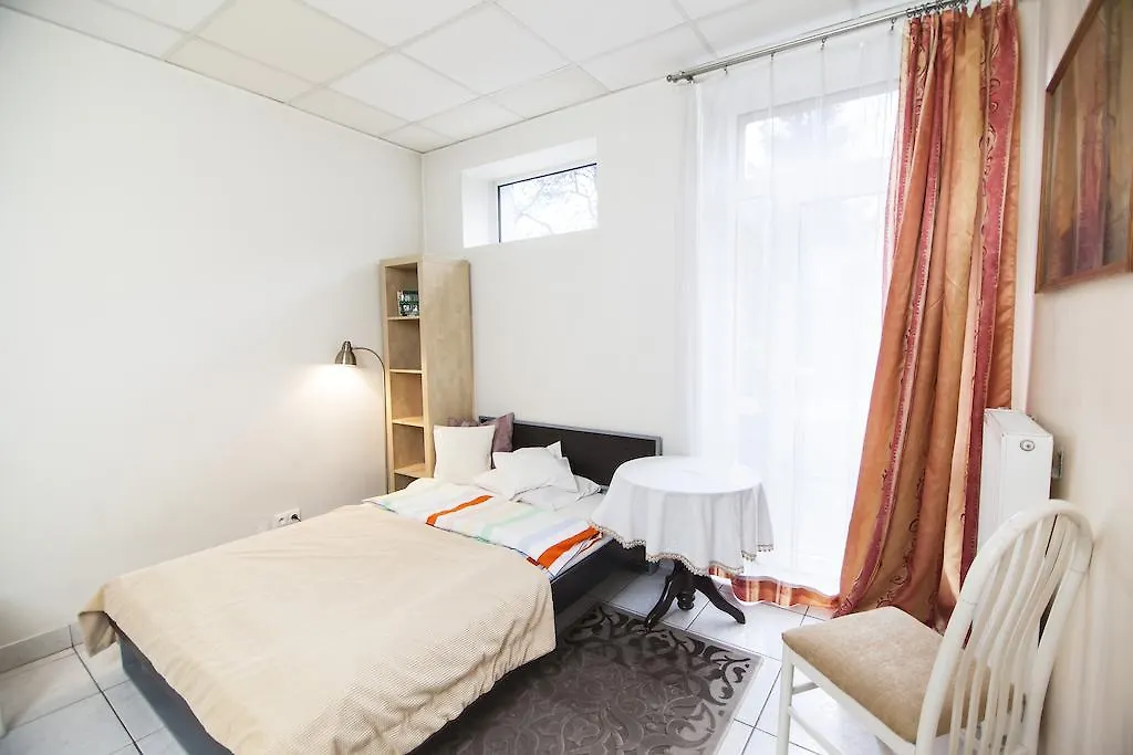 Akacja Pokoje Goscinne Cracovia Ostello